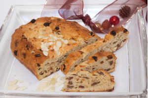 rosinen-butter-stollen-spitzenklasse-ungebuttert